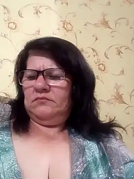 NysiOlsen online show from May 2026 07:43:02 PM