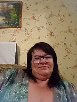 NysiOlsen online show from May 2026 10:16:02 PM