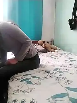 TWOLOVE16 online show from April 2026 05:21:02 PM