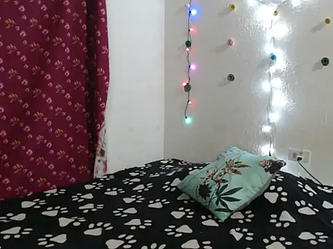 Snapshot of Chloe_Candys chatting on February 2026 01:59:02 AM Chloe Candys online show from February 2026 01:59:02 AM