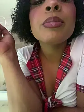 Snapshot of valeria_19x chatting on February 2026 01:37:02 PM valeria 19x online show from February 2026 01:37:02 PM