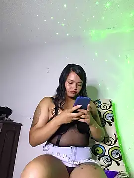 Snapshot of ebonysummer_ chatting on January 2026 02:04:01 AM ebonysummer online show from January 2026 02:04:01 AM