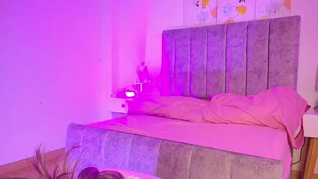 Lucy Carson  online show from March 2026 03:43:02 AM