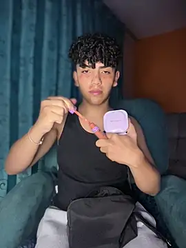 Snapshot of Nick_Twink chatting on February 2026 04:42:02 AM Nick Twink online show from February 2026 04:42:02 AM