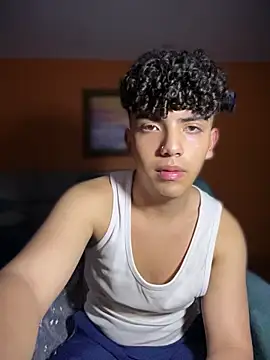 Snapshot of Nick_Twink chatting on February 2026 03:59:01 AM Nick Twink online show from February 2026 03:59:01 AM