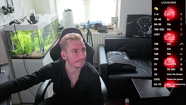 Rayzel White online show from March 2026 02:53:02 PM