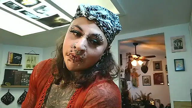 Snapshot of VeraVendetta chatting on February 2026 08:30:01 AM VeraVendetta online show from February 2026 08:30:01 AM