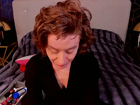 Snapshot of GingerWixxx chatting on January 2026 04:27:02 AM GingerWixxx online show from January 2026 04:27:02 AM