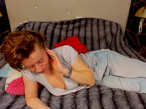 Snapshot of GingerWixxx chatting on January 2026 05:12:02 AM GingerWixxx online show from January 2026 05:12:02 AM