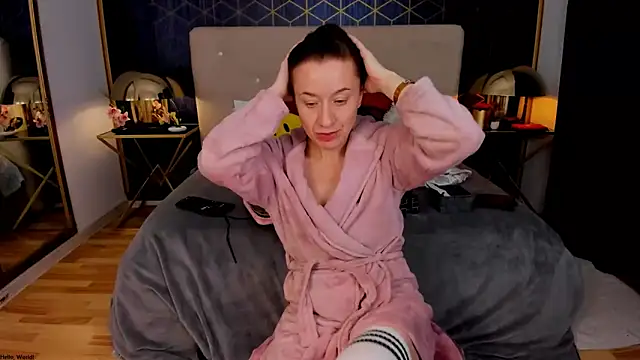 Snapshot of GingerWixxx chatting on February 2026 05:14:01 AM GingerWixxx online show from February 2026 05:14:01 AM