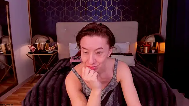 Snapshot of GingerWixxx chatting on February 2026 07:18:02 AM GingerWixxx online show from February 2026 07:18:02 AM