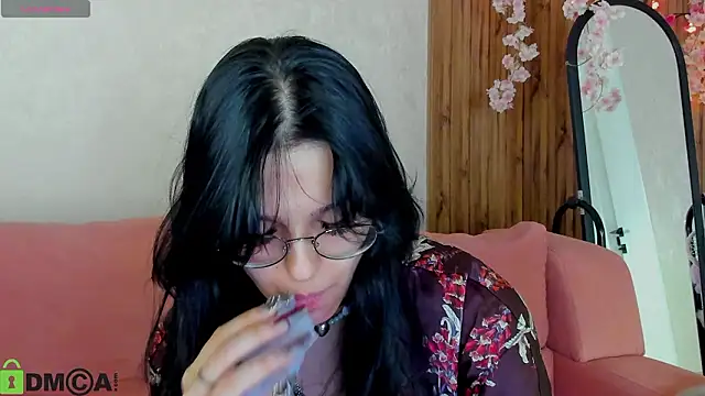 Snapshot of Leslie_Wholsh chatting on March 2026 09:26:01 AM Leslie Wholsh online show from March 2026 09:26:01 AM