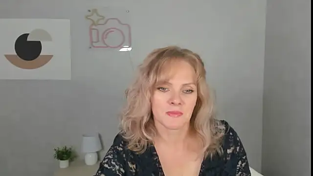 Victoria Nelson online show from April 2026 01:12:01 AM