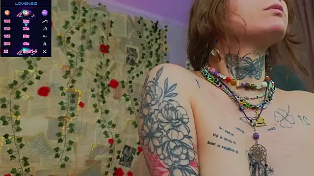 Snapshot of Lappyloo chatting on February 2026 07:51:01 AM Lappyloo online show from February 2026 07:51:01 AM