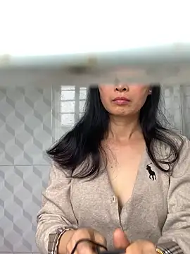 Snapshot of emgaisayhi chatting on February 2026 08:13:02 AM emgaisayhi online show from February 2026 08:13:02 AM