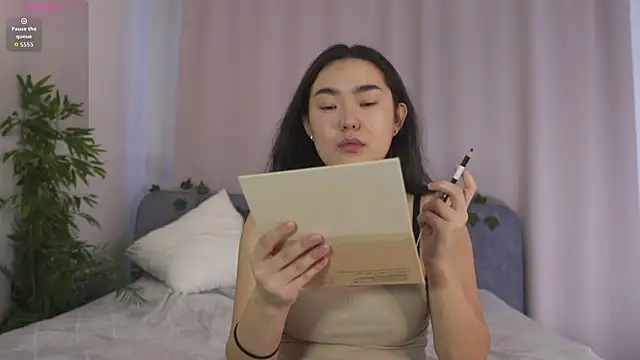 Snapshot of VestaCarrigg chatting on February 2026 05:39:01 AM VestaCarrigg online show from February 2026 05:39:01 AM