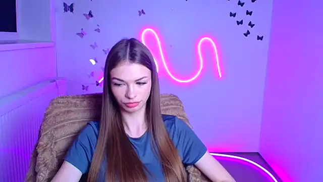Lina Loveuu online show from May 2026 11:37:01 AM