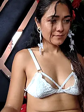 Freyarosse online show from February 2026 09:10:02 PM