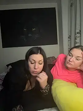 Snapshot of _Mila_Love chatting on February 2026 11:21:02 PM Mila Love online show from February 2026 11:21:02 PM