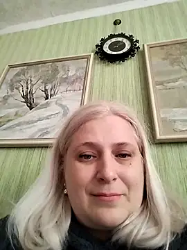 Snapshot of NyushaLollipop chatting on February 2026 12:04:02 PM NyushaLollipop online show from February 2026 12:04:02 PM