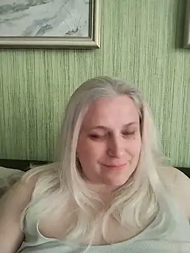 NyushaLollipop online show from May 2026 01:19:01 PM