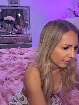 JulieSol online show from February 2026 08:18:02 AM