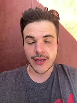 Snapshot of Derekmars chatting on April 2026 10:40:01 PM Derekmars online show from April 2026 10:40:01 PM