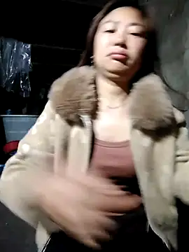 Snapshot of out-lustt chatting on February 2026 10:14:02 PM out-lustt online show from February 2026 10:14:02 PM