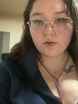 Snapshot of _maracr19_ chatting on February 2026 02:05:01 PM maracr19 online show from February 2026 02:05:01 PM