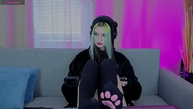 ToxicKittyy online show from February 2026 02:27:01 PM