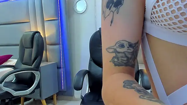 Snapshot of AshleyGingerr chatting on February 2026 08:15:02 AM AshleyGingerr online show from February 2026 08:15:02 AM