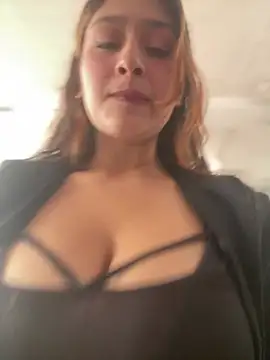 TatiJx Pink online show from February 2026 01:29:01 PM