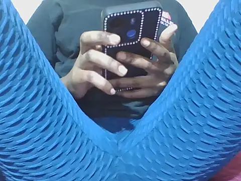 Snapshot of Littlemistress24 chatting on February 2026 06:06:02 PM Littlemistress24 online show from February 2026 06:06:02 PM