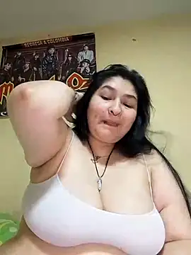 Snapshot of LauraHorny69 chatting on April 2026 09:39:33 PM LauraHorny69 online show from April 2026 09:39:33 PM
