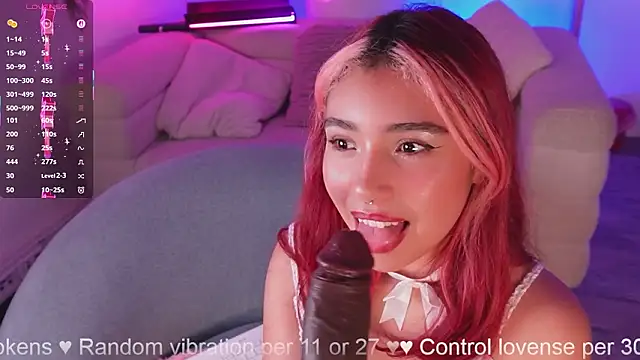 Snapshot of Dakota_velvet_ chatting on February 2026 12:24:02 PM Dakota velvet online show from February 2026 12:24:02 PM