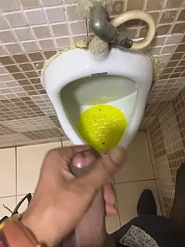 Snapshot of mumbaiboyformeet chatting on February 2026 08:30:01 AM mumbaiboyformeet online show from February 2026 08:30:01 AM