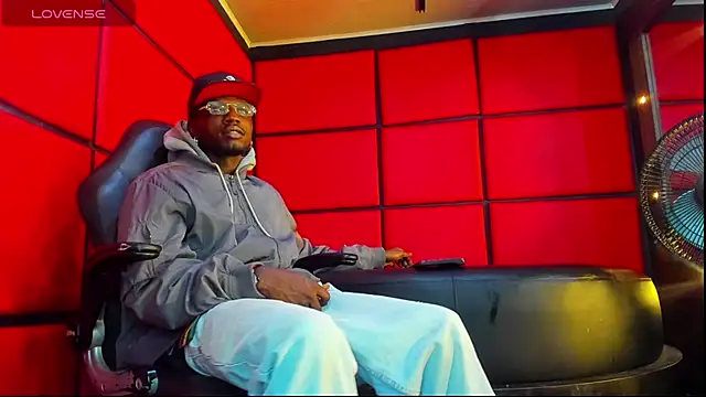 Snapshot of Jeff_Black99 chatting on February 2026 04:20:01 AM Jeff Black99 online show from February 2026 04:20:01 AM