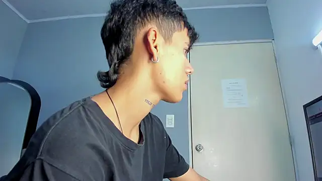 Snapshot of Astaroth_Grigori chatting on January 2026 01:59:02 PM Astaroth Grigori online show from January 2026 01:59:02 PM