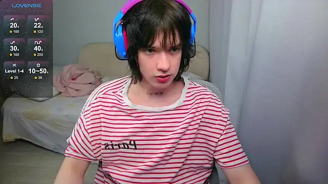 LeonBoykisser online show from May 2026 04:59:02 PM