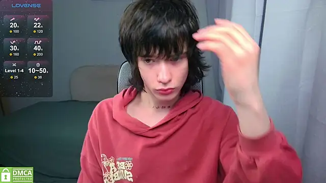 LeonBoykisser online show from May 2026 11:22:01 PM