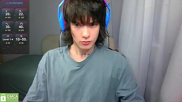 LeonBoykisser online show from May 2026 07:24:02 AM