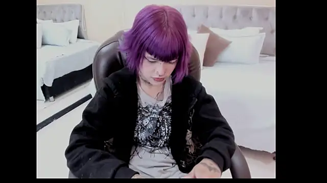 Bela Craxkerr online show from February 2026 01:03:02 PM