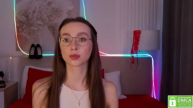 Snapshot of Emily_Simon chatting on February 2026 05:23:02 AM Emily Simon online show from February 2026 05:23:02 AM