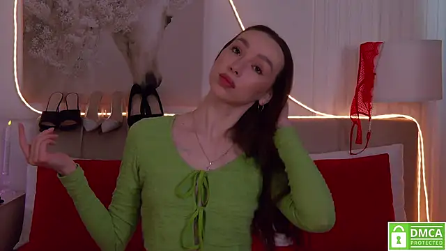 Snapshot of Emily_Simon chatting on February 2026 05:19:02 AM Emily Simon online show from February 2026 05:19:02 AM