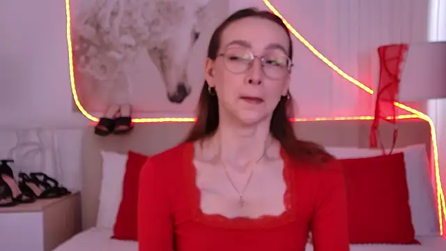 Emily Simon online show from May 2026 05:02:02 AM