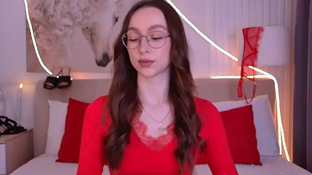 Emily Simon online show from May 2026 02:36:02 PM
