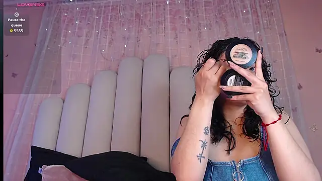 RoseConor  online show from February 2026 03:22:02 AM