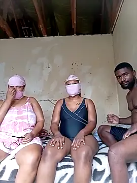 KAT AND DEE online show from March 2026 08:52:01 AM