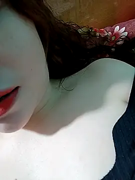 lylinhjim online show from February 2026 06:22:01 AM