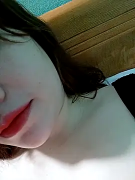 lylinhjim online show from February 2026 07:50:01 AM